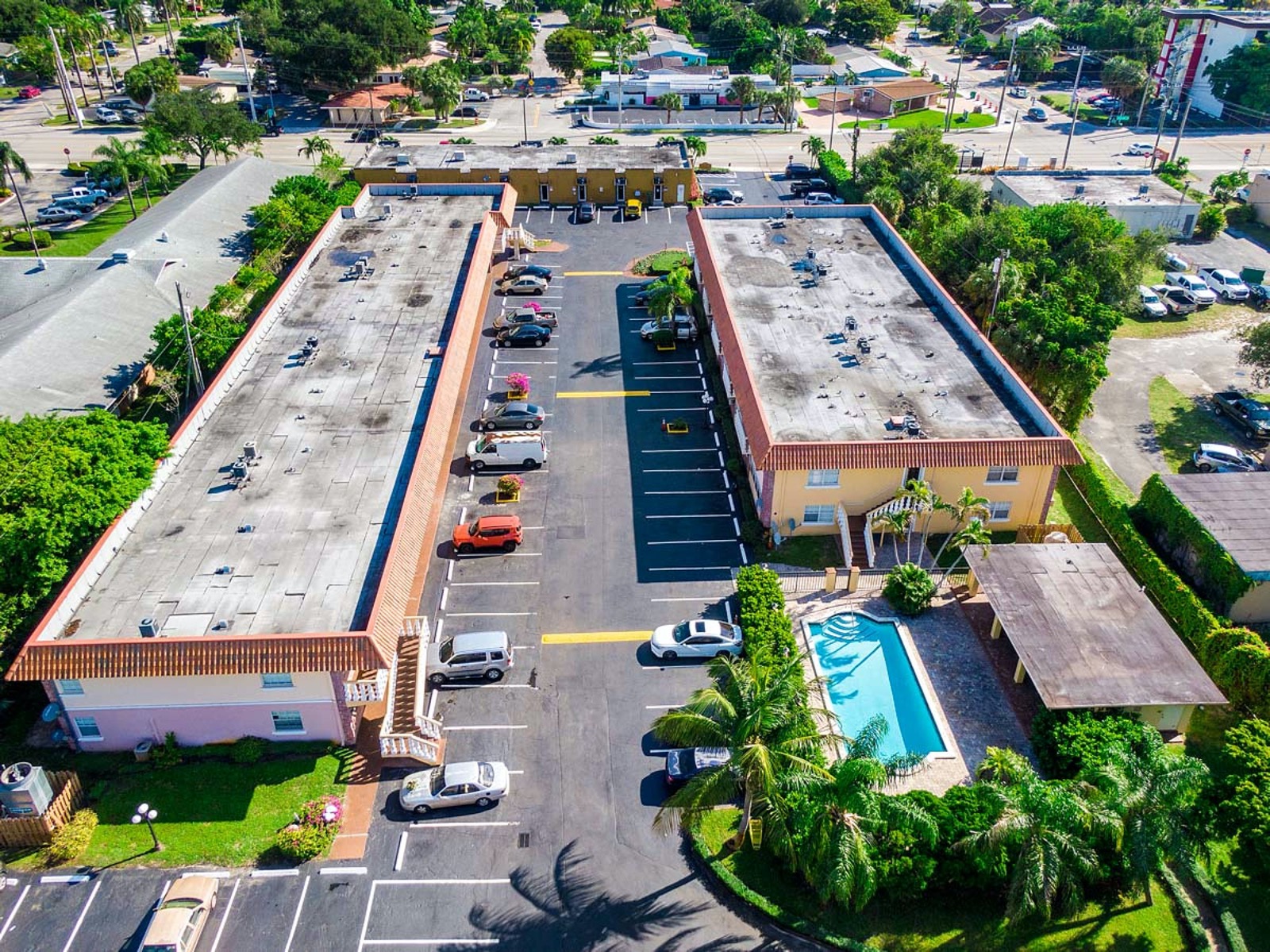 South Florida outdoor lifestyle near Wilton Manors apartments